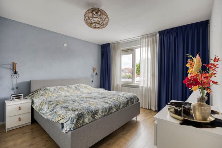 Foto 16 van Albardastraat 125