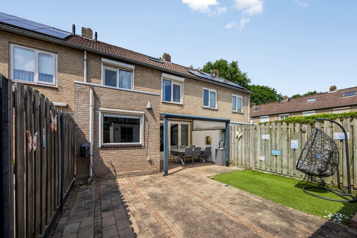 Foto 28 van Albardastraat 125