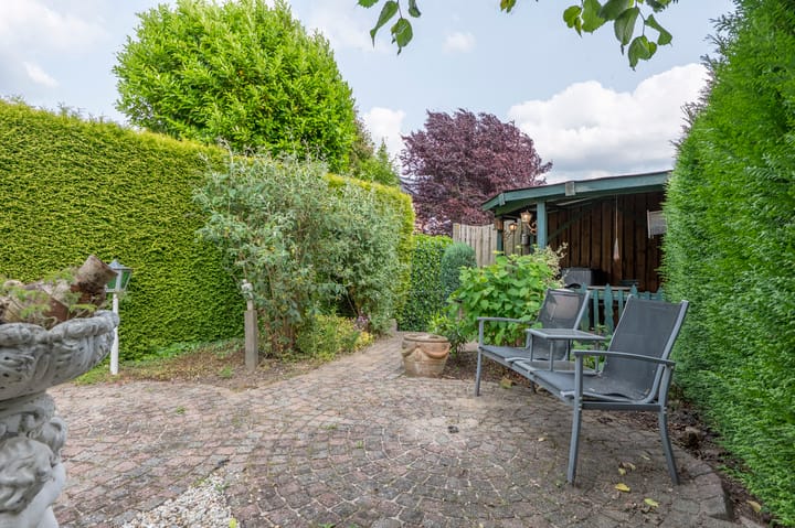 Foto 33 van Hekerbeek 34