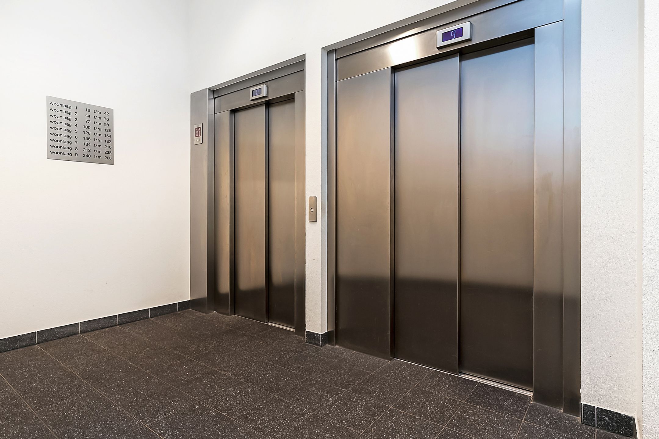 Foto 21 van Raadhuisplein 40