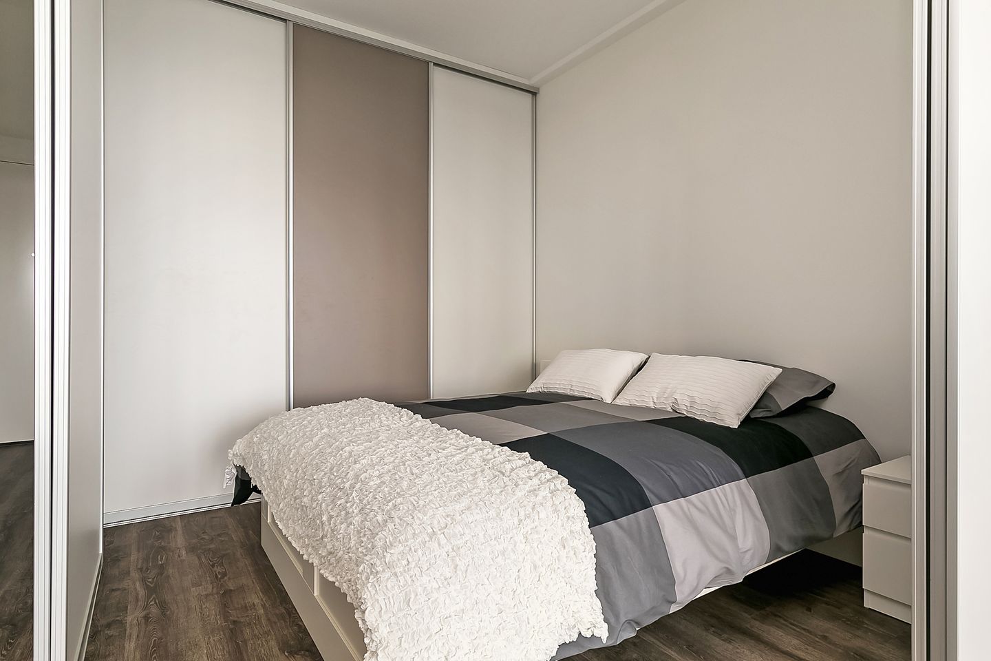 Foto 10 van Raadhuisplein 40