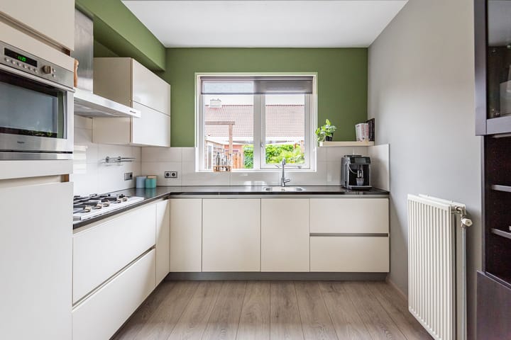 Foto 15 van Houtmolenstraat 10