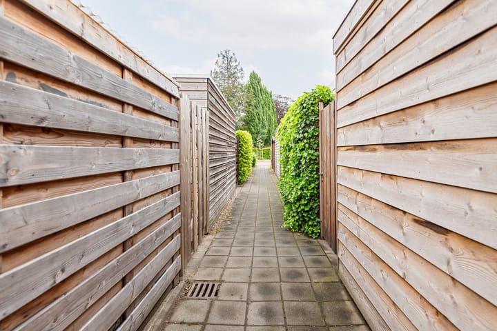 Foto 43 van Houtmolenstraat 10