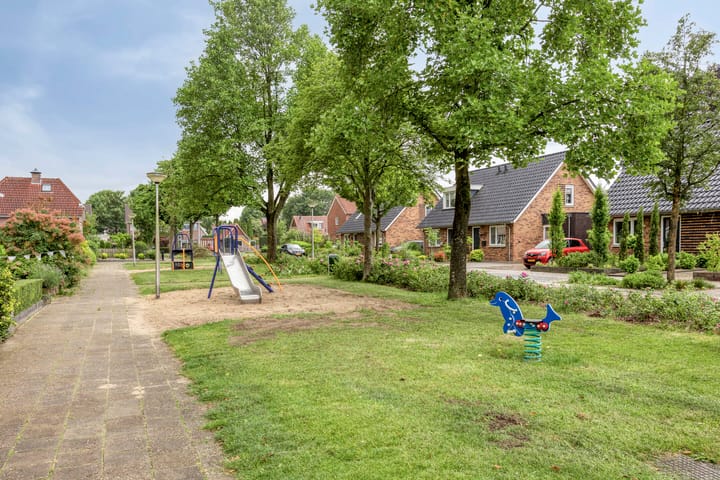 Foto 37 van Julianastraat 3