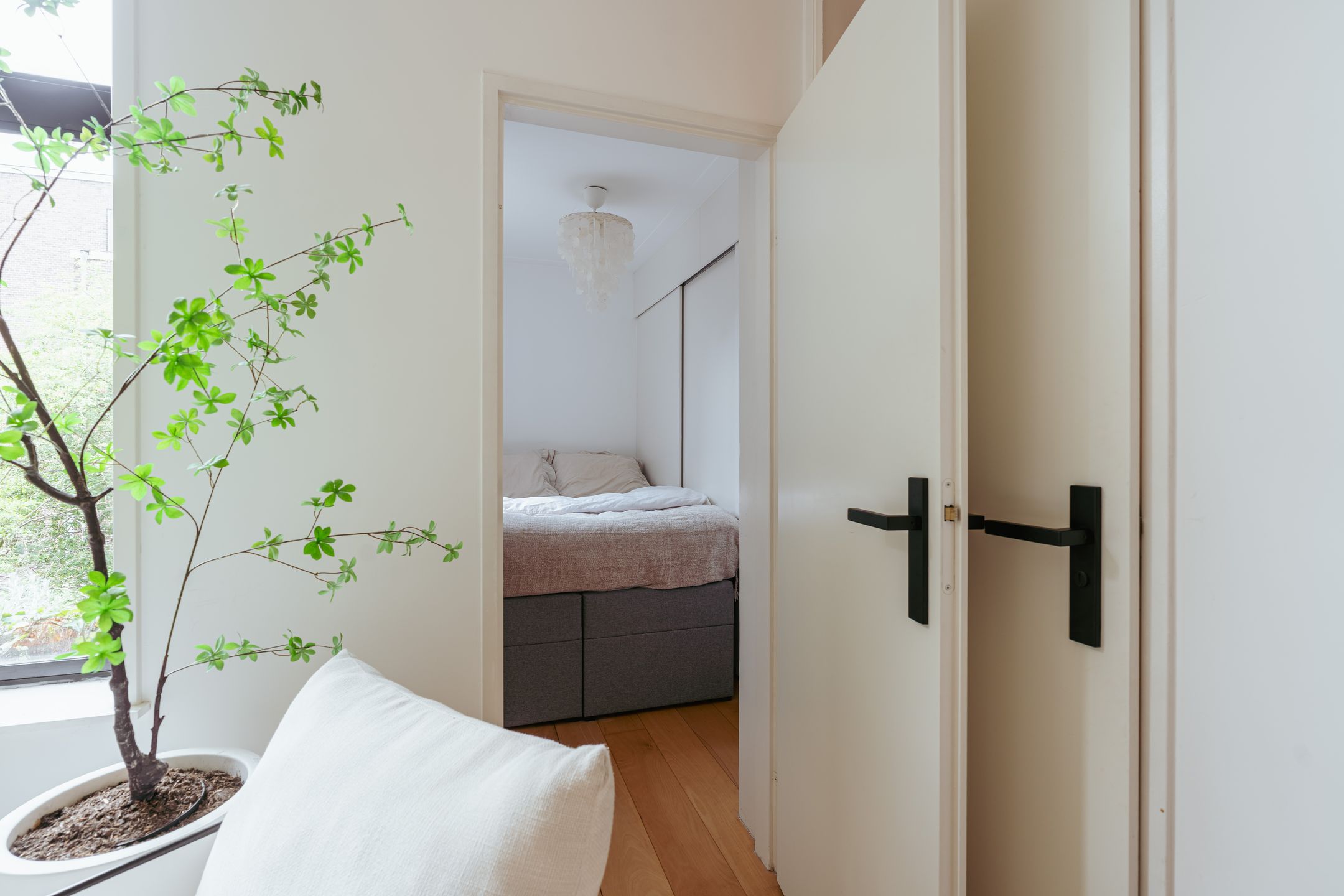 Foto 9 van Van Houweningenstraat 74-2