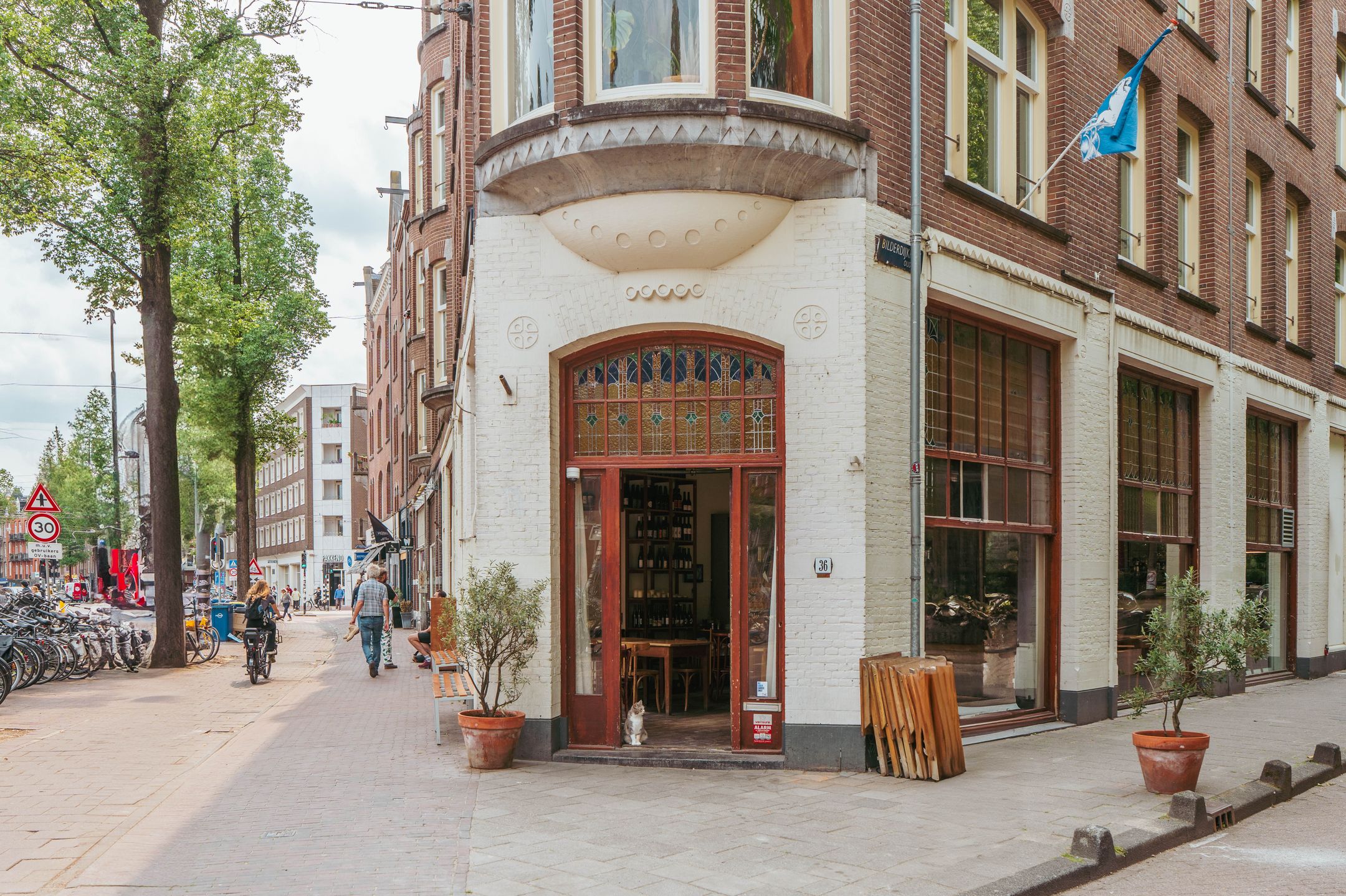 Foto 21 van Van Houweningenstraat 74-2