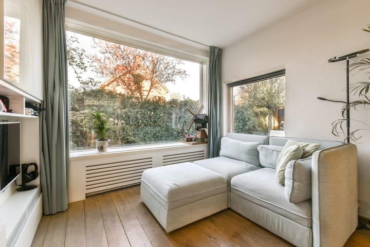 Foto 5 van van Tuijll van Serooskerkenstraat 1