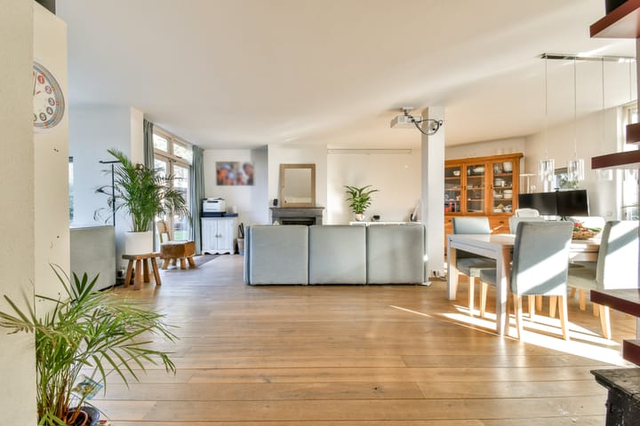 Foto 6 van van Tuijll van Serooskerkenstraat 1