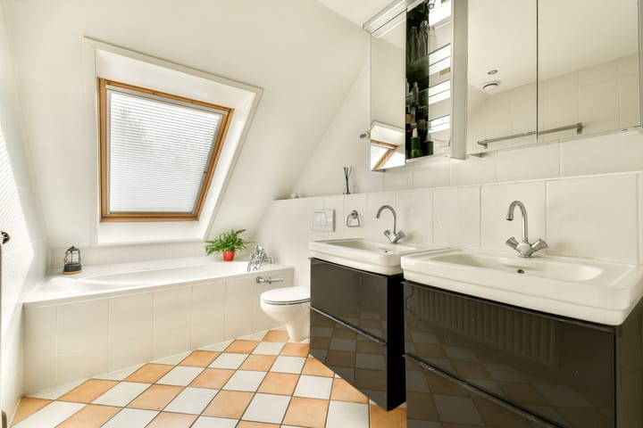 Foto 17 van van Tuijll van Serooskerkenstraat 1