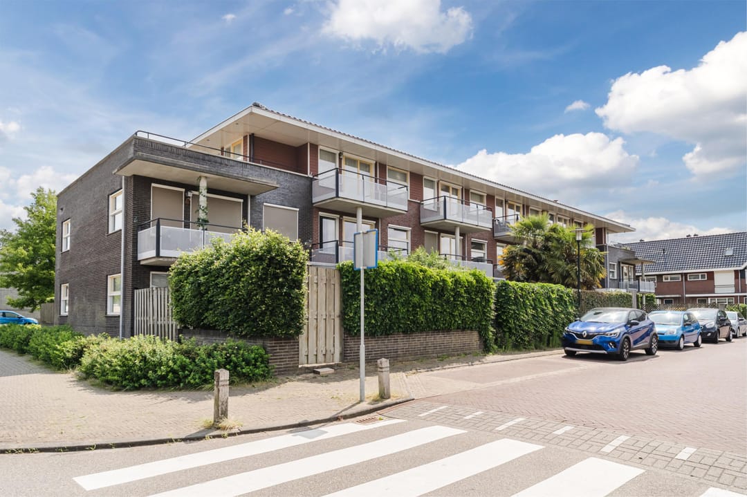 Foto 1 van Teenschiller 6