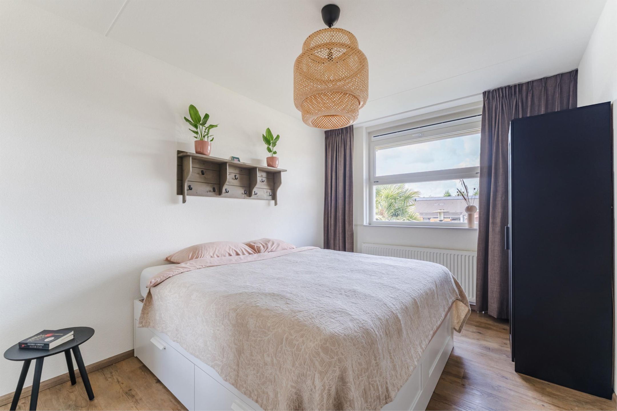 Foto 12 van Teenschiller 6