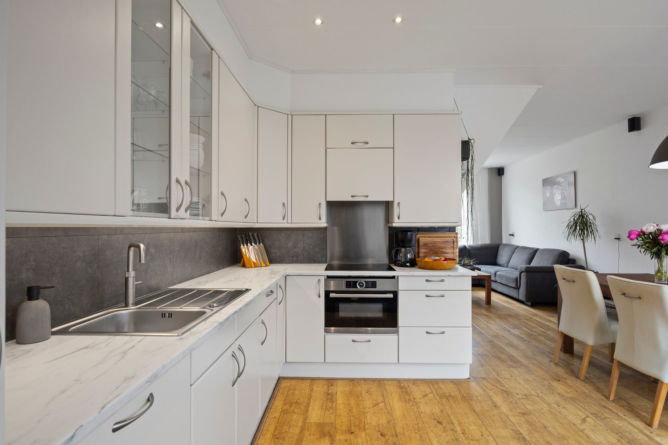 Foto 12 van 3e Emmadwarsstraat 4