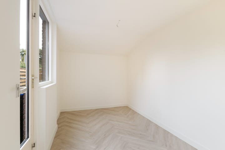 Foto 24 van Zebraspoor 151