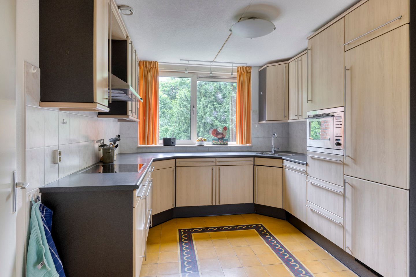 Foto 19 van Pater Leijdekkersstraat 80