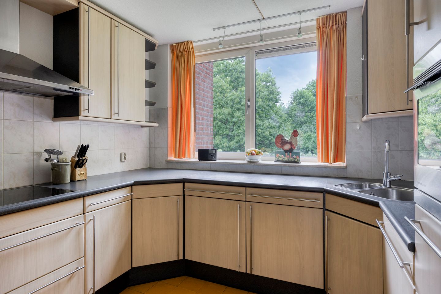 Foto 20 van Pater Leijdekkersstraat 80