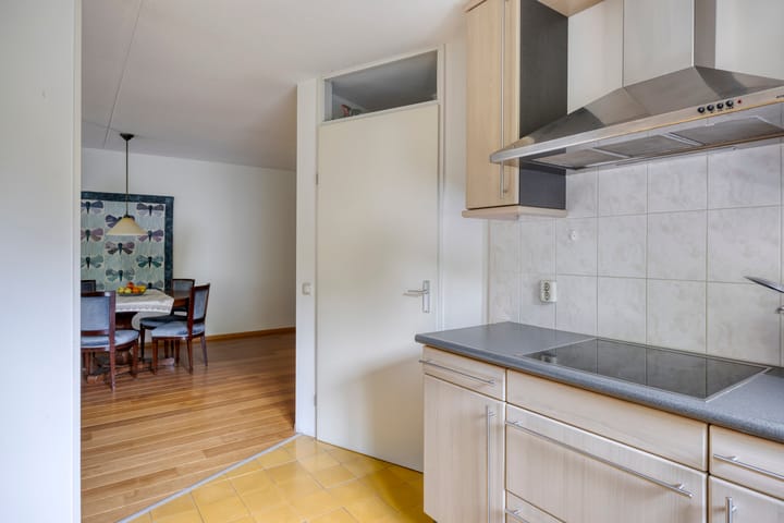 Foto 21 van Pater Leijdekkersstraat 80