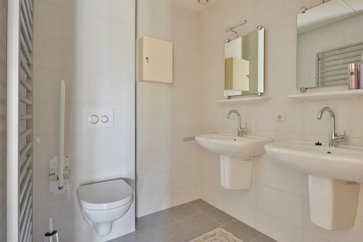 Foto 26 van Pater Leijdekkersstraat 80