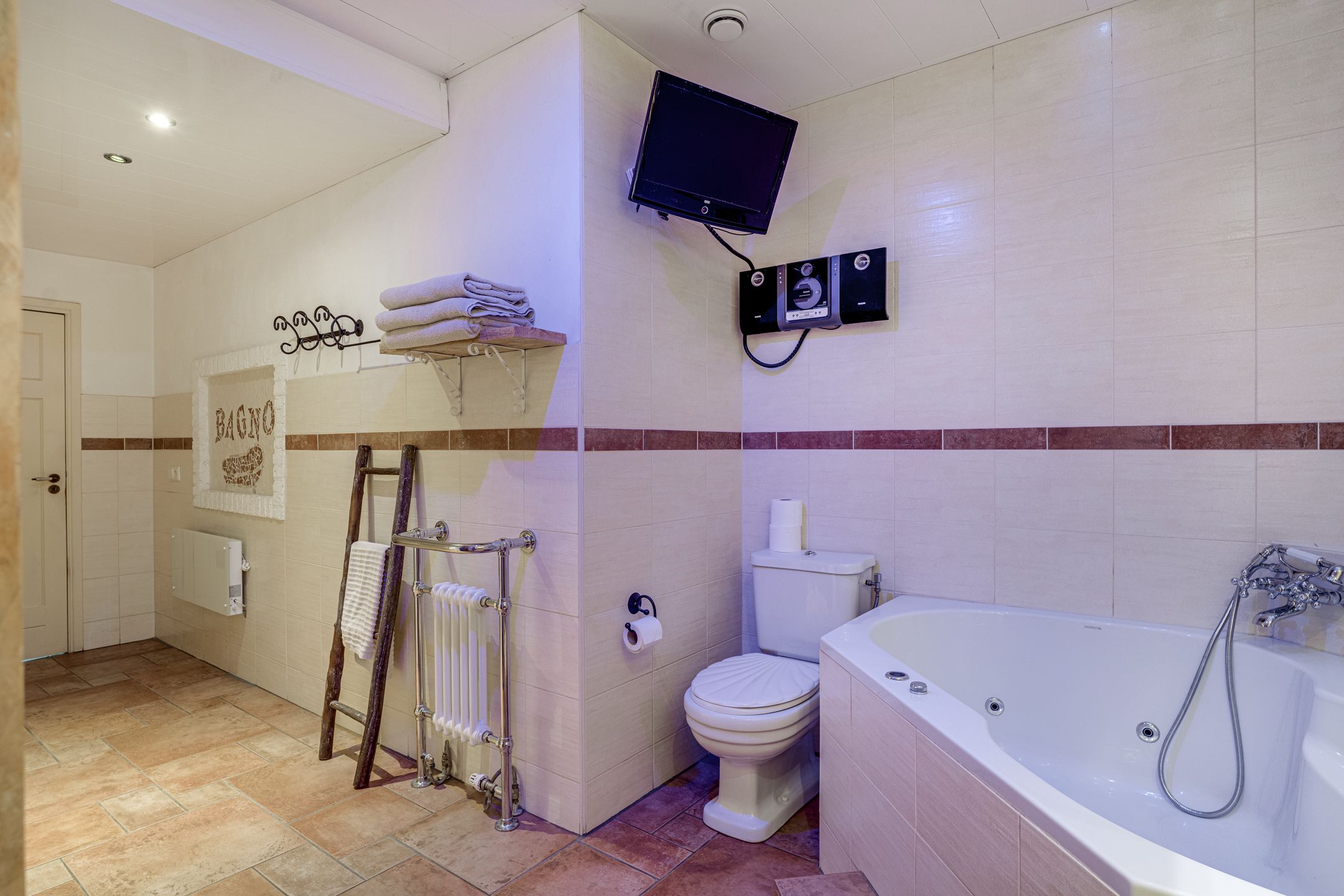 Foto 24 van Woeziksestraat 338-A