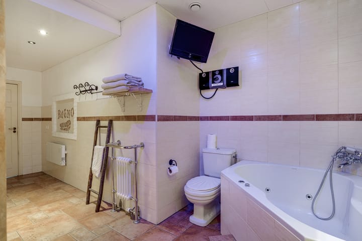 Foto 24 van Woeziksestraat 338-A