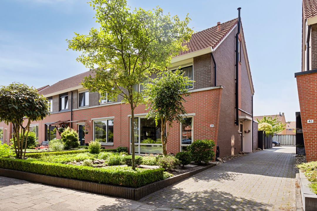 Photo 1 of Soendastraat 39