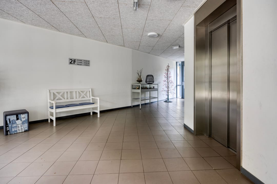 Photo 26 of Burg. Doffegnieslaan 2-F7