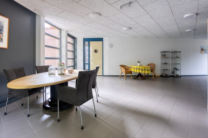 Photo 27 of Burg. Doffegnieslaan 2-F7