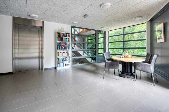 Photo 28 of Burg. Doffegnieslaan 2-F7