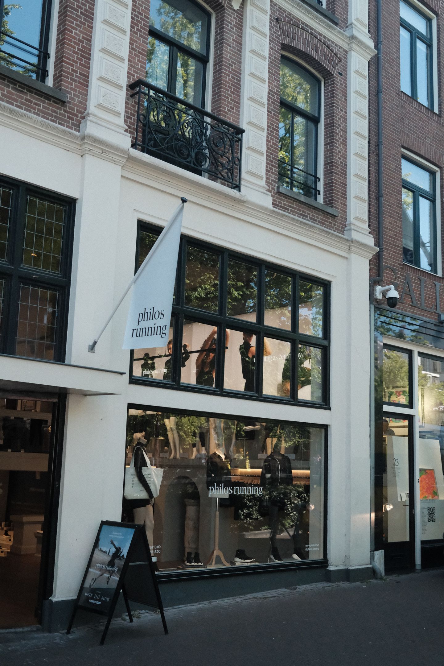 View photo 5 of Spiegelgracht 21-H