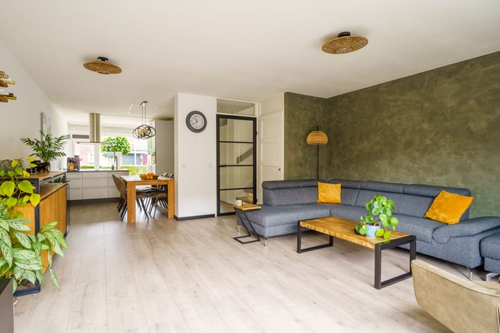 Foto 6 van Max Ernststraat 64