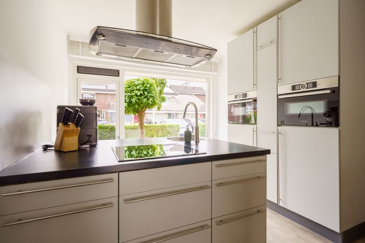 Foto 9 van Max Ernststraat 64