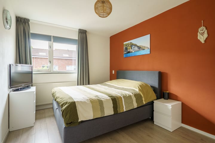 Foto 17 van Max Ernststraat 64