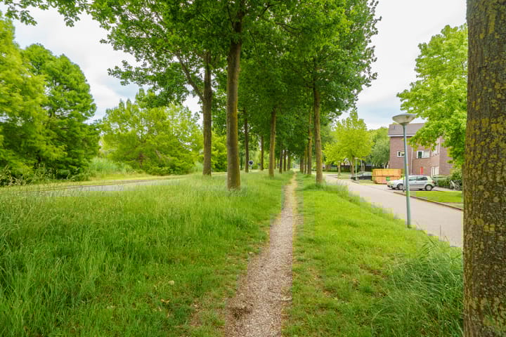 Foto 39 van Max Ernststraat 64