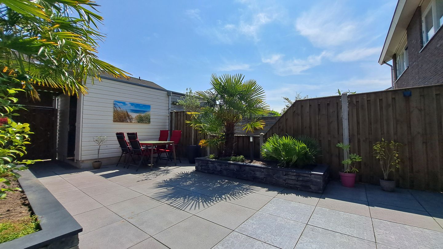 Foto 44 van Max Ernststraat 64