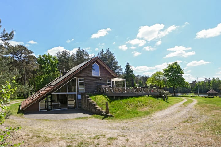 Photo 14 of Heugterzijweg 1