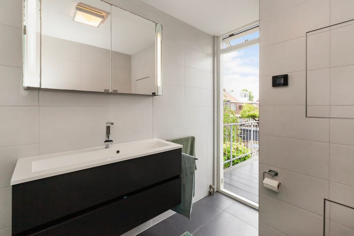 Photo 39 of Asterstraat 27