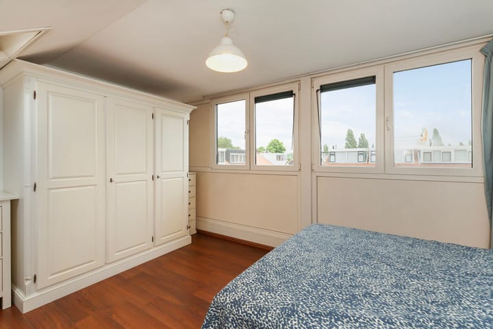 Photo 46 of Asterstraat 27