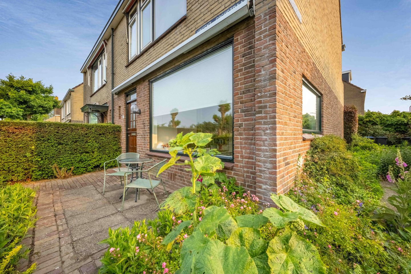 Photo 4 of Vincent van Goghstraat 2