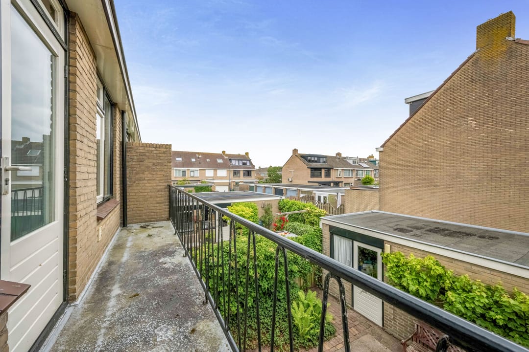 Photo 22 of Vincent van Goghstraat 2