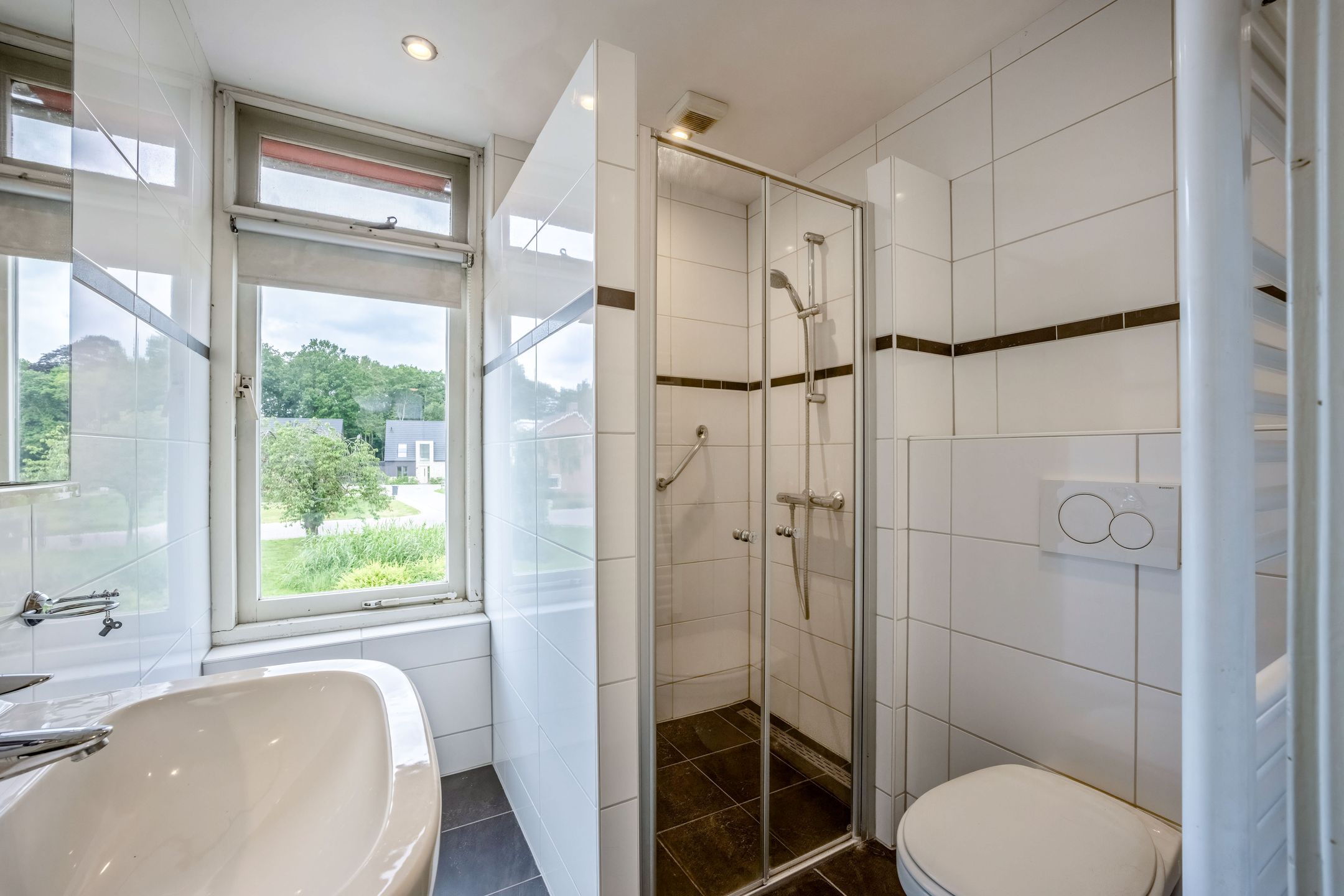 Photo 27 of Vincent van Goghstraat 2