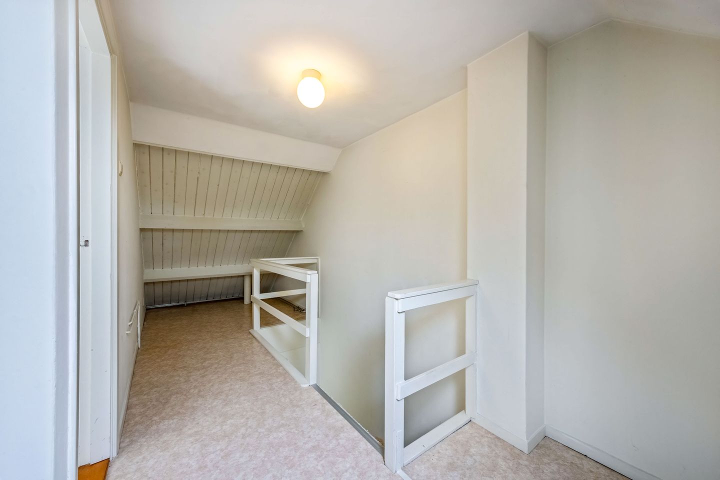 Photo 29 of Vincent van Goghstraat 2