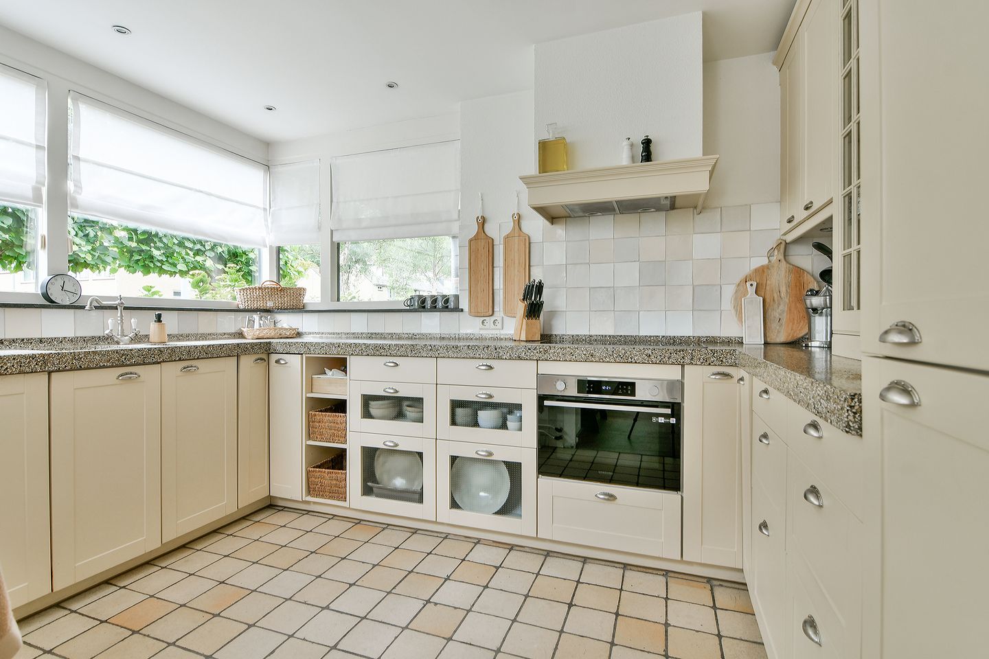 Foto 20 van Vliegersplein 15