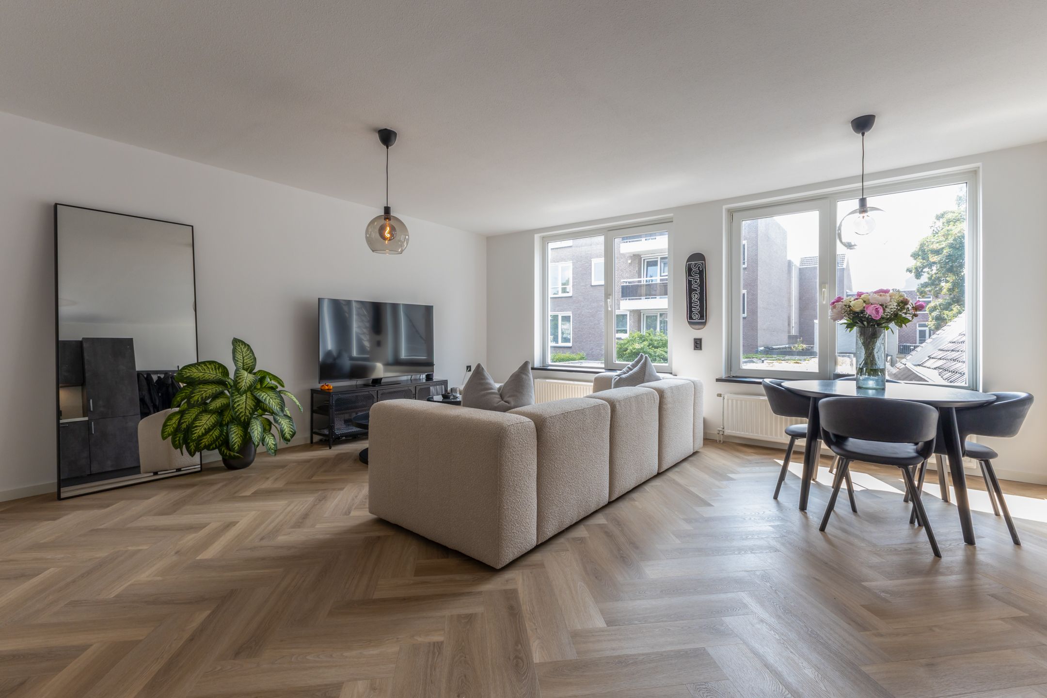 Photo 24 of Schoolpad 45