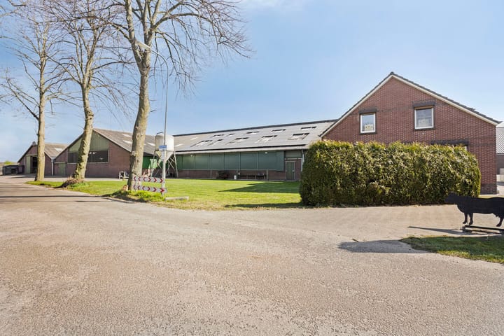 Hanikerweg 76, Lomm
