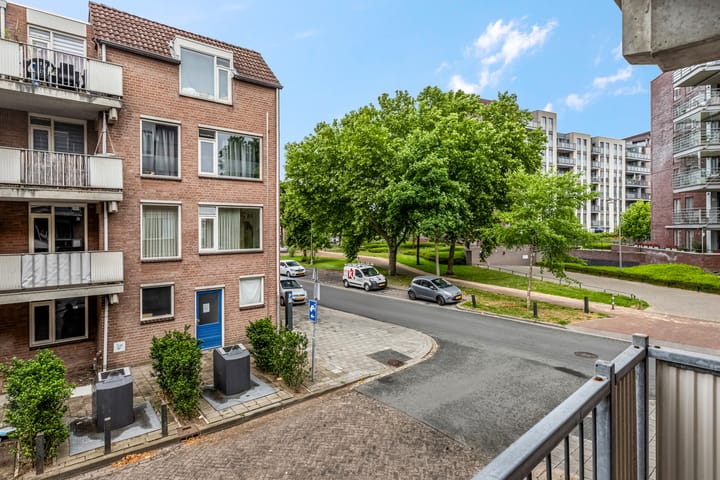 Foto 9 van Bram van den Berghstraat 67