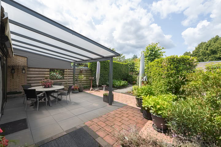 Foto 19 van Van Fridaghmarke 17