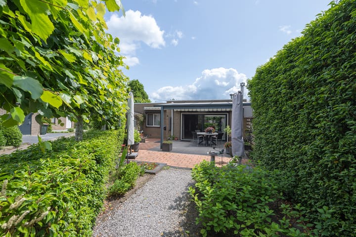 Foto 23 van Van Fridaghmarke 17