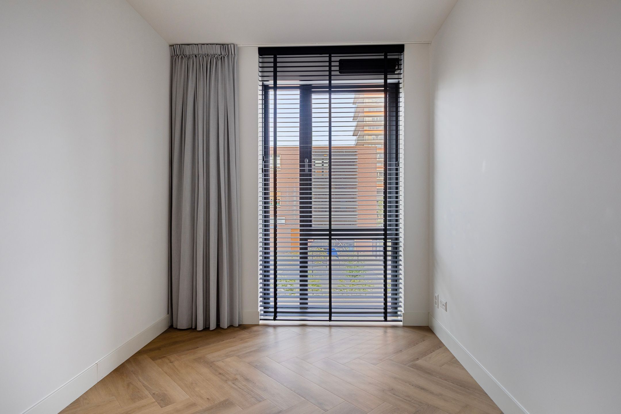 Photo 24 of Wales 10