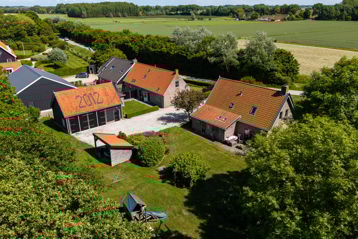 Foto 5 van Westhovenseweg 1-3