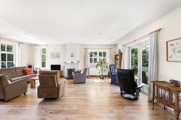 Photo 24 of Westhovenseweg 1-3