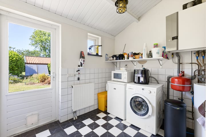 Photo 34 of Westhovenseweg 1-3